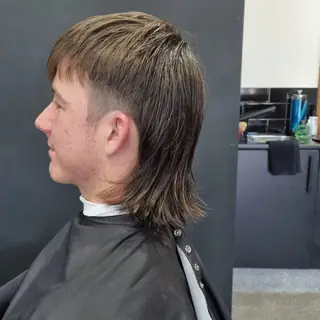 Long mullet with textured ends
